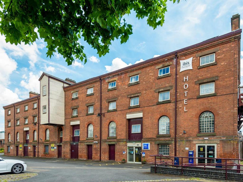 Go2 Burton Upon Trent Central Hotel Zewnętrze zdjęcie